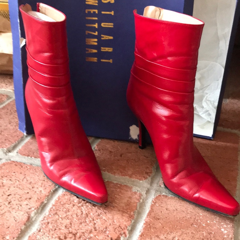 Stuart Weitzman Red Kid Triline 7.5 size
